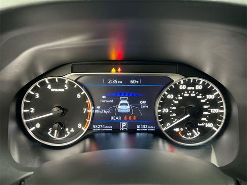 Used 2024 Nissan Altima 2.5 SV image 12