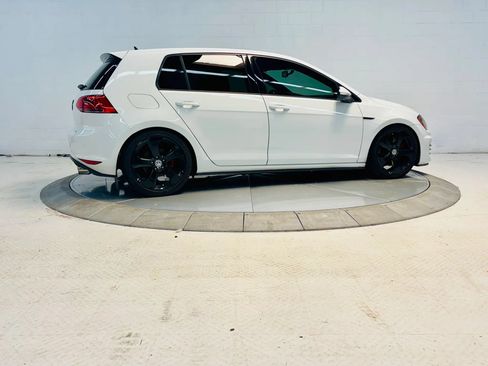 Used 2015 Volkswagen GTI S FWD image 18