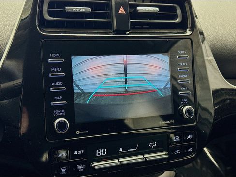 Used 2022 Toyota Prius L Eco image 9