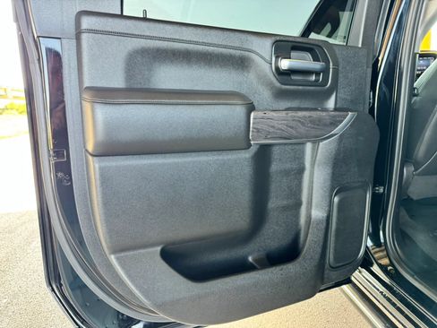 Used 2020 Chevrolet Silverado 2500 LTZ w/ LTZ Convenience Package AWD/4WD image 20