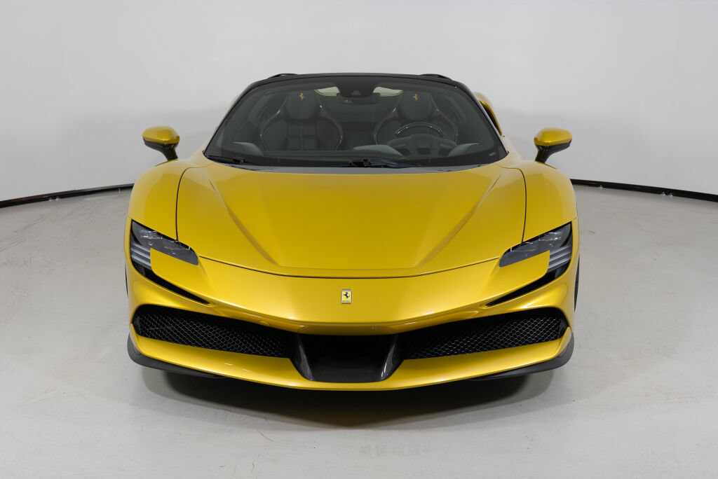 Used 2022 Ferrari SF90 Spider AWD/4WD image 19