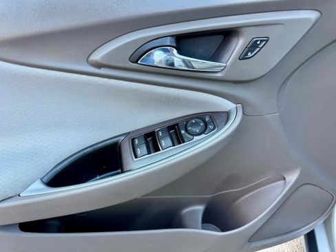 Used 2020 Chevrolet Malibu LS w/ Driver Confidence Package II image 12