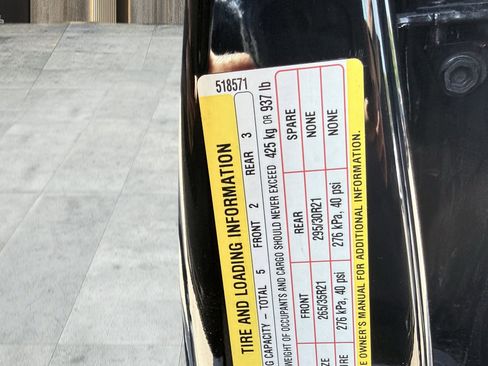 Used 2023 Tesla Model S Plaid image 33