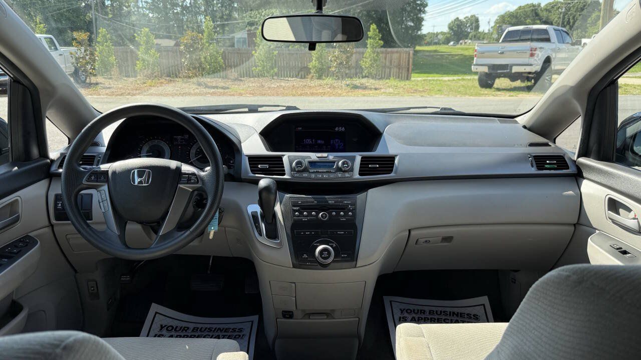 Used 2013 Honda Odyssey EX image 16