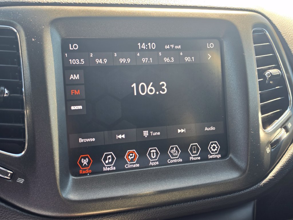 Used 2019 Jeep Compass Trailhawk w/ Leather Interior Group AWD/4WD image 19