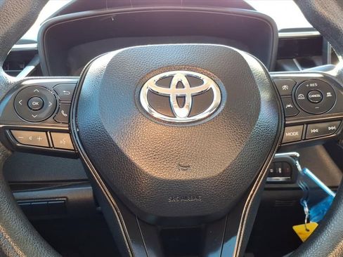 Used 2023 Toyota Corolla LE image 24