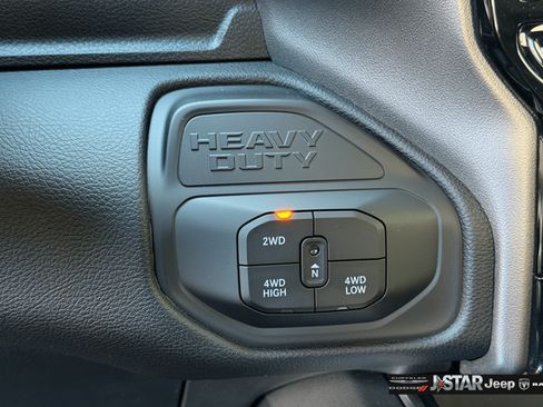 New 2026 RAM 3500 Laramie AWD/4WD image 25
