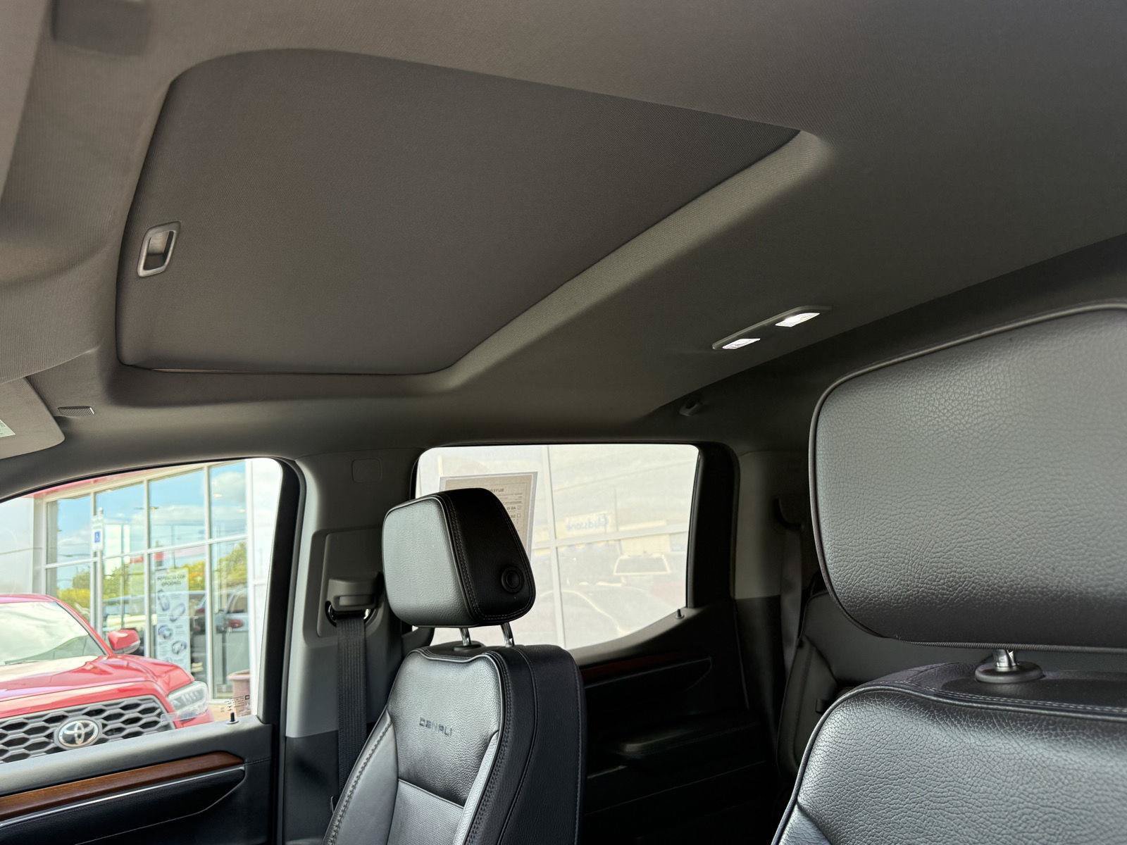 Used 2024 GMC Sierra 1500 Denali AWD/4WD image 17