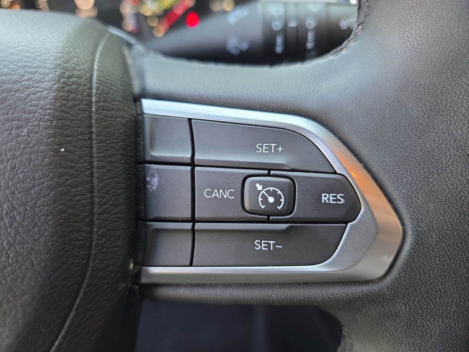 Used 2024 Jeep Compass Latitude AWD/4WD image 26