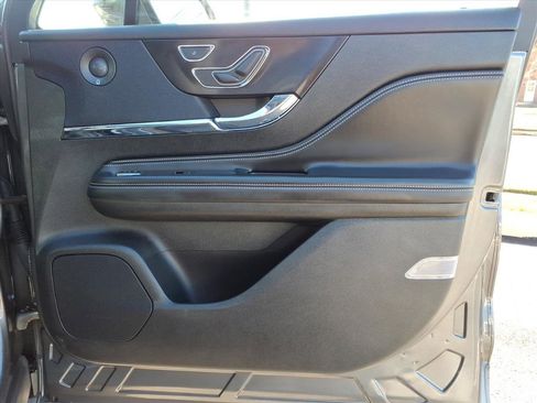 Certified 2021 Lincoln Corsair Reserve w/ Equipment Group 201A image 13