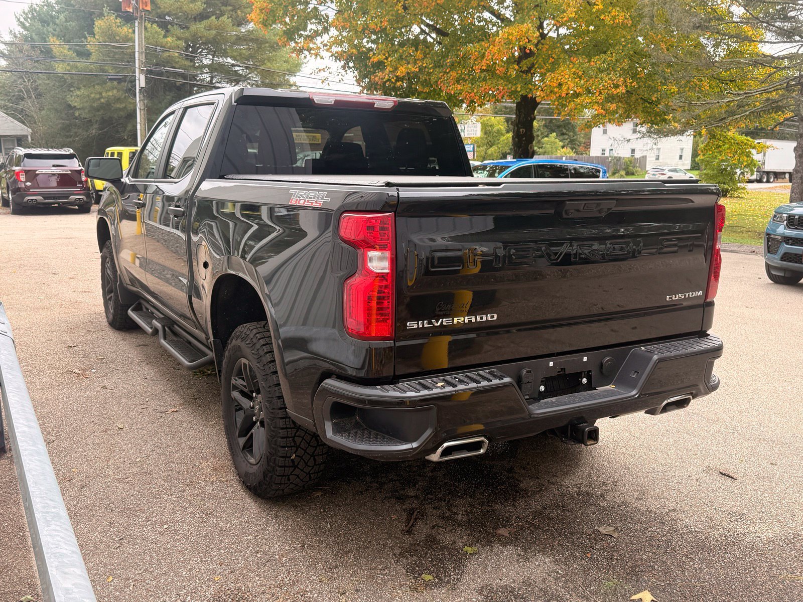 Used 2026 Chevrolet Silverado 1500 Custom Trail Boss AWD/4WD image 6