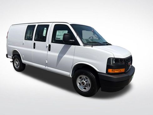 New 2026 GMC Savana 2500 w/ Driver Convenience Package RWD image 8