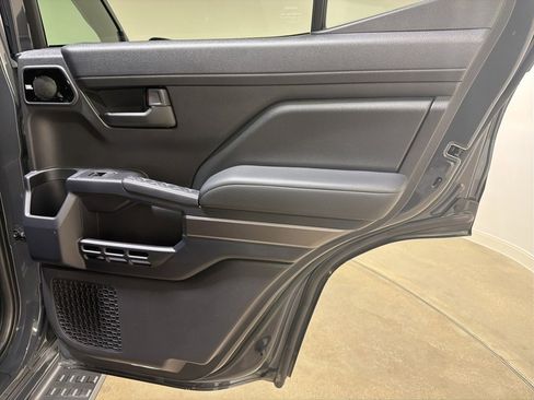 Used 2025 Toyota 4Runner TRD Off-Road Premium image 26