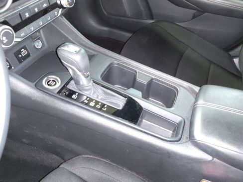 Used 2025 Nissan Sentra S FWD image 26