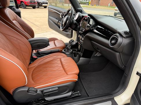 Used 2016 MINI Cooper S image 21