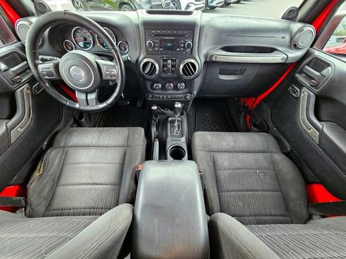 Used 2012 Jeep Wrangler Unlimited Sport image 22