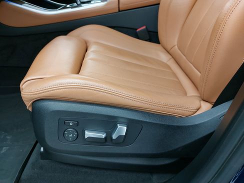 Used 2022 BMW X5 xDrive40i w/ Premium Package image 31