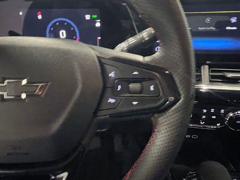 Used 2024 Chevrolet Trax RS w/ Sunroof Package image 34