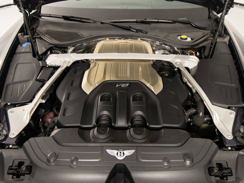 Used 2020 Bentley Continental GT AWD/4WD image 32