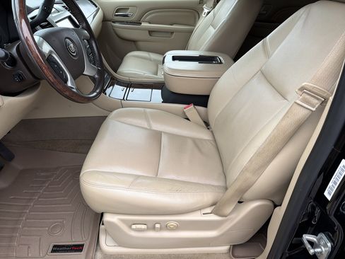 Used 2013 Cadillac Escalade EXT Premium image 9