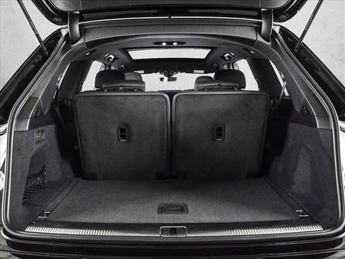 Certified 2026 Audi Q7 2.0T Premium w/ Convenience Plus Package AWD/4WD image 6