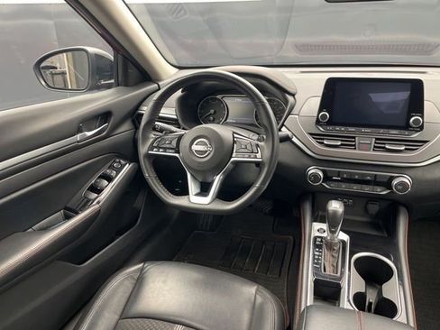 Used 2025 Nissan Altima 2.5 SR image 15