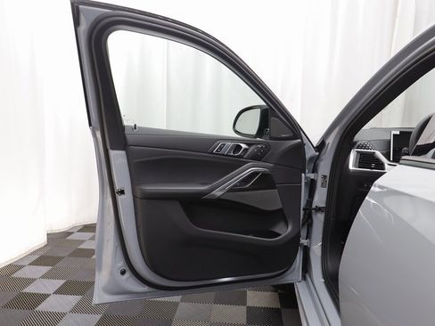 New 2026 BMW X6 M60i image 4