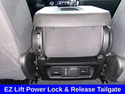 Used 2022 Chevrolet Silverado 1500 RST image 23