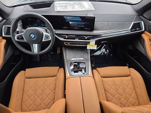 New 2026 BMW X5 xDrive50e w/ M Sport Package AWD/4WD image 15