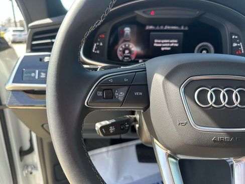 Certified 2025 Audi Q8 Prestige AWD/4WD image 11
