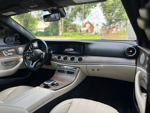 Used 2020 Mercedes-Benz E 350 4MATIC Sedan image 20