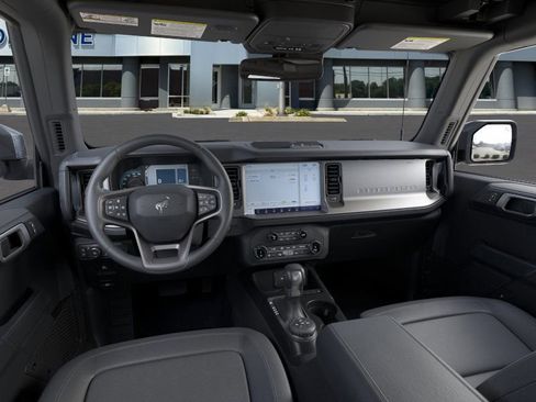New 2025 Ford Bronco Outer Banks image 9