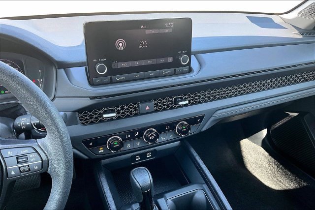 Certified 2025 Honda Accord SE image 15