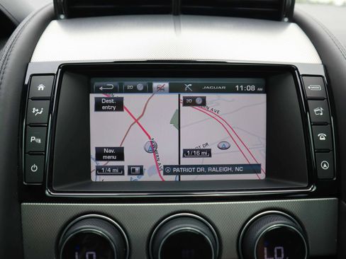 Used 2016 Jaguar F-TYPE Coupe image 21