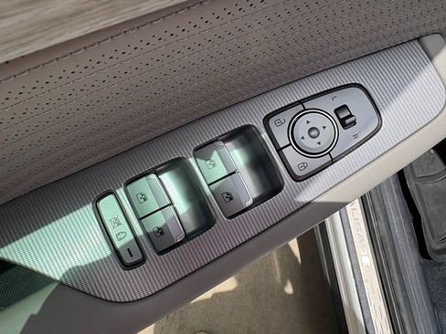 Used 2025 Hyundai Palisade Calligraphy FWD image 5