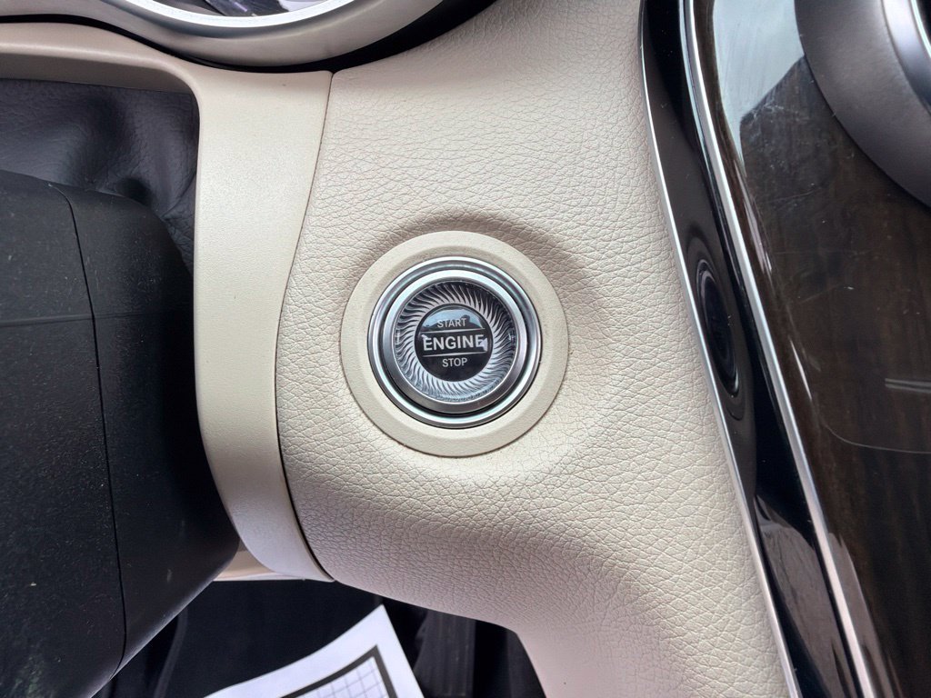 Used 2019 Mercedes-Benz C 300 4MATIC Sedan image 30