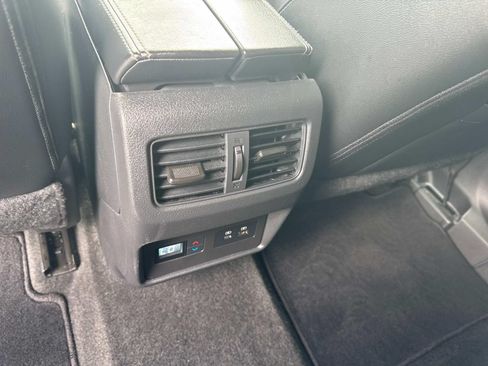 Used 2022 Nissan Rogue SL w/ SL Premium Package FWD image 18