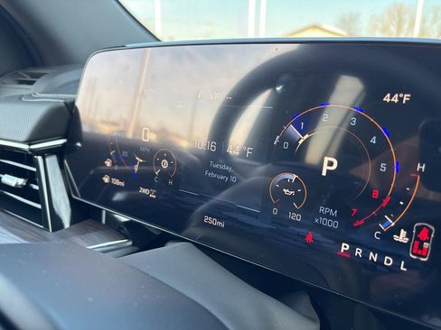 New 2026 Chevrolet Tahoe Premier w/ Sun And Tow Package AWD/4WD image 40