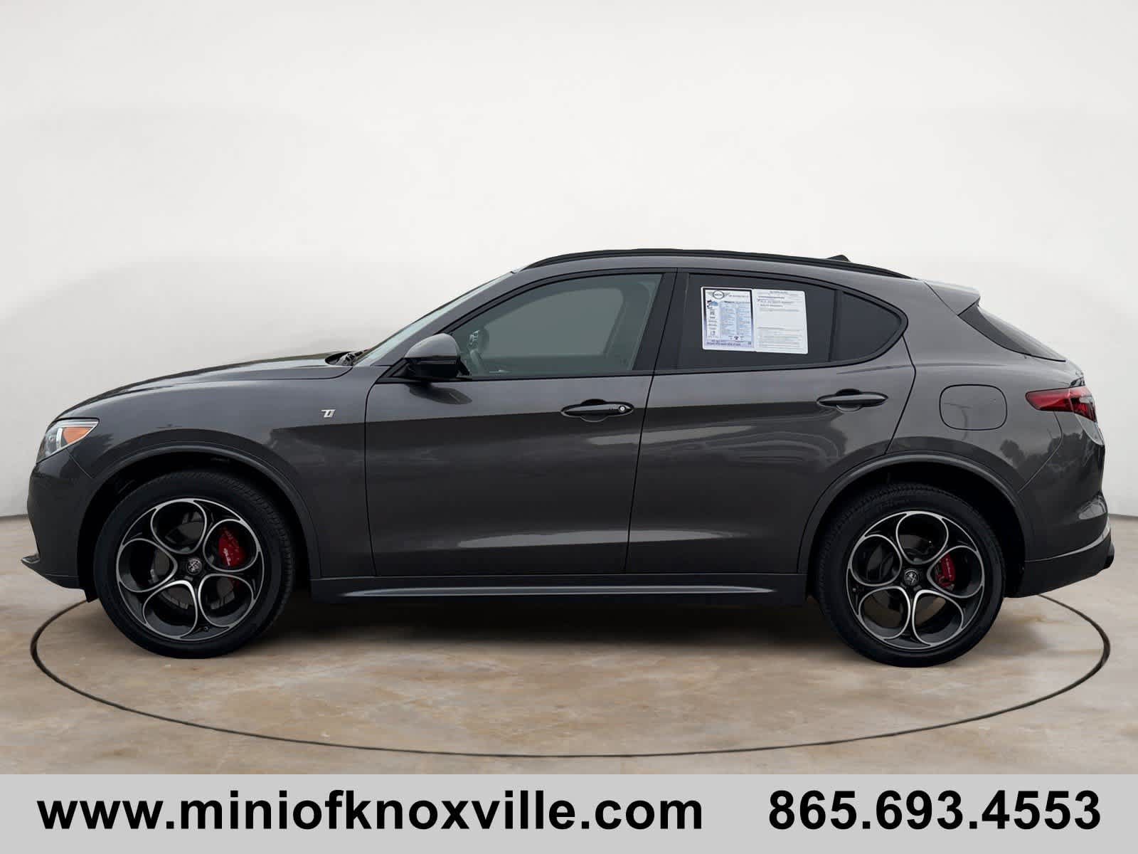 Used 2023 Alfa Romeo Stelvio Ti w/ Active Assist Plus Package AWD/4WD image 6