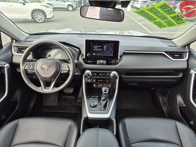 Used 2025 Toyota RAV4 XLE Premium w/ Weather Package AWD/4WD image 15