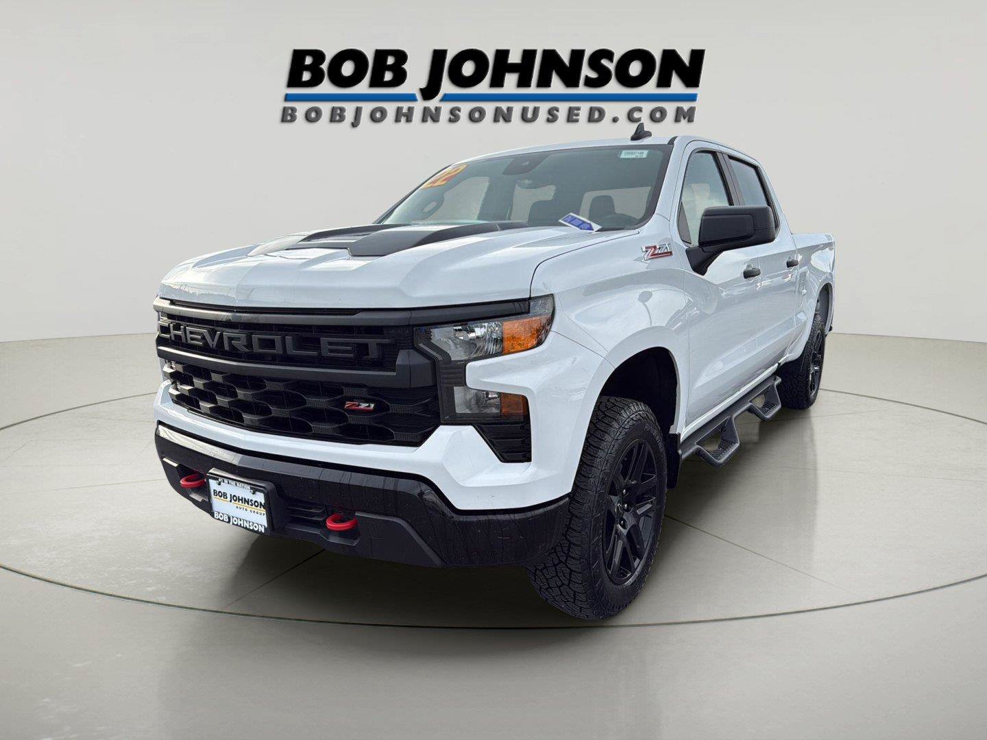 Used 2022 Chevrolet Silverado 1500 Custom Trail Boss w/ LPO, Dark Essentials Package AWD/4WD image 3