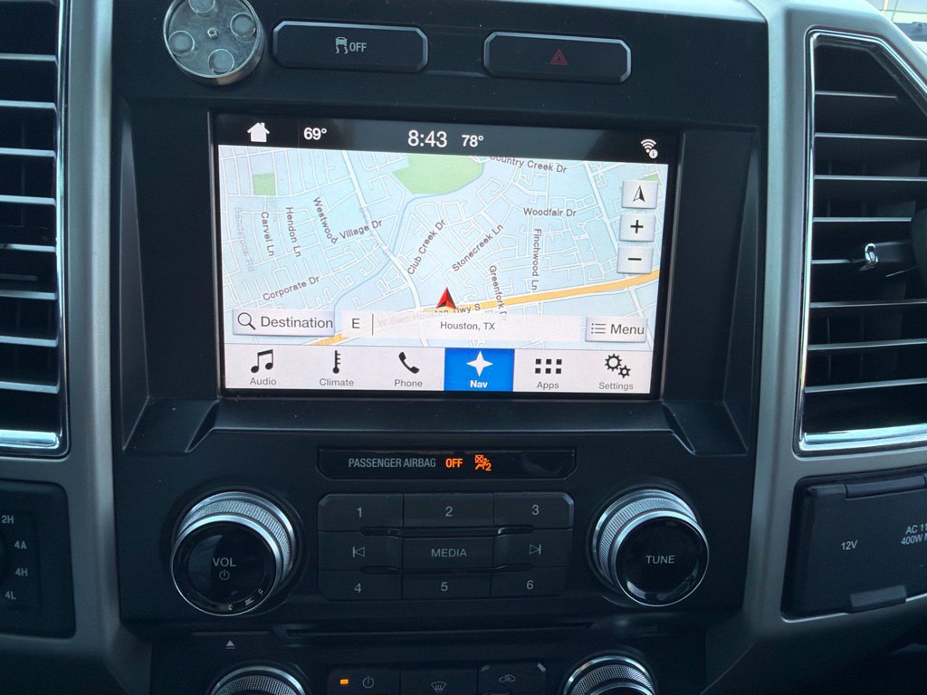 Used 2016 Ford F150 Lariat w/ Equipment Group 502A Luxury AWD/4WD image 18