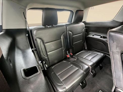 Used 2023 GMC Acadia SLT image 25