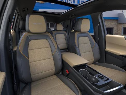 New 2026 Chevrolet Equinox ACTIV w/ Convenience Package III FWD image 41