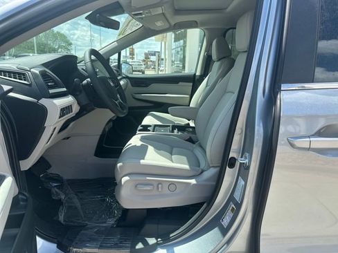 New 2026 Honda Odyssey EX-L image 9