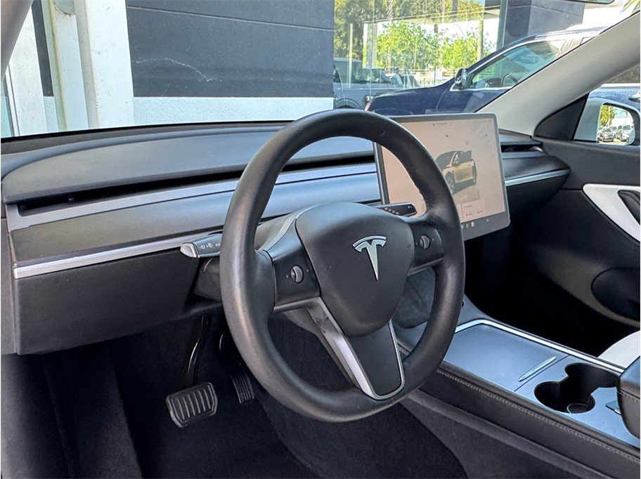 Used 2022 Tesla Model Y Long Range AWD/4WD image 20