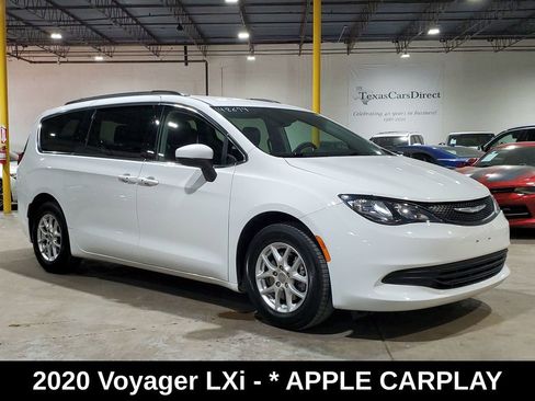 Used 2020 Chrysler Voyager Lxi FWD image 3