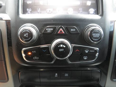 Used 2013 RAM 1500 Sport w/ Remote Start & Security Group RWD image 19