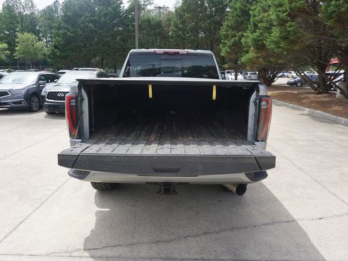 Used 2024 GMC Sierra 2500 AT4 w/ AT4 Premium Plus Package AWD/4WD image 15