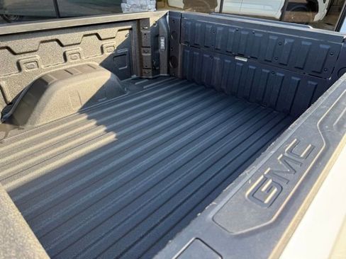 Used 2026 GMC Sierra 1500 SLT w/ SLT Premium Plus Package image 6